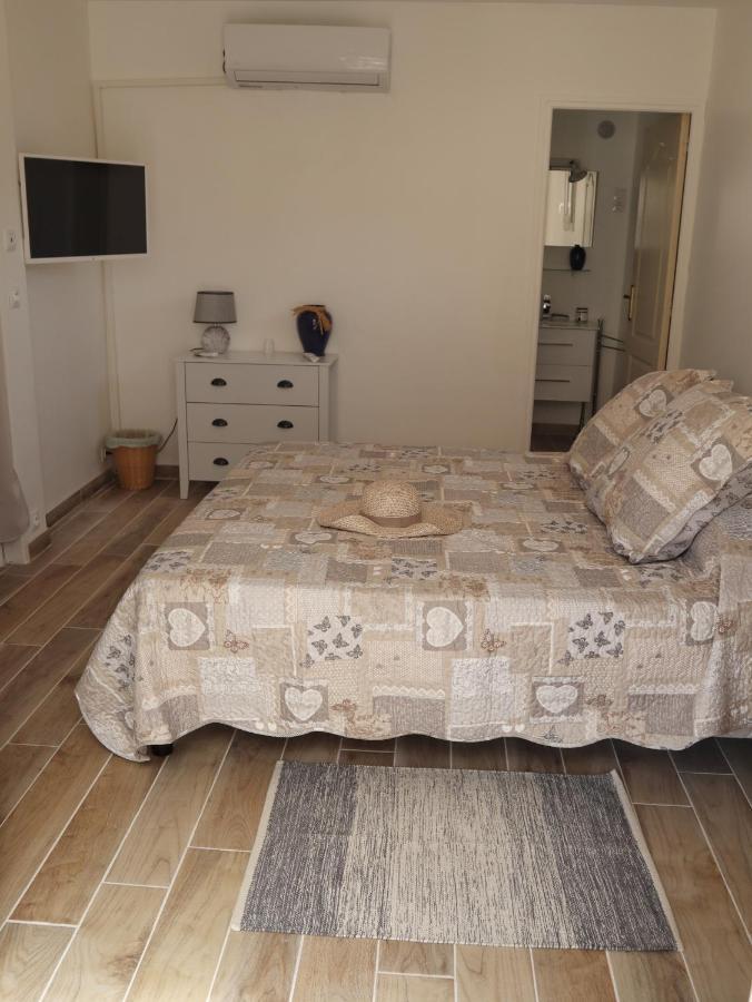 Bed and Breakfast Le Jardin Des Selves Draguignan Zewnętrze zdjęcie